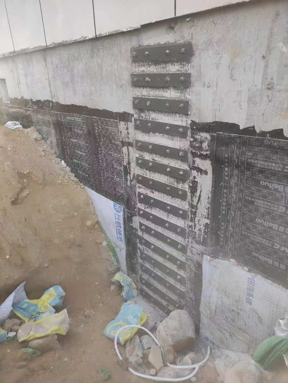 黄山房屋柱子加固方法